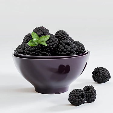 Blackberries in a ceramic bowl